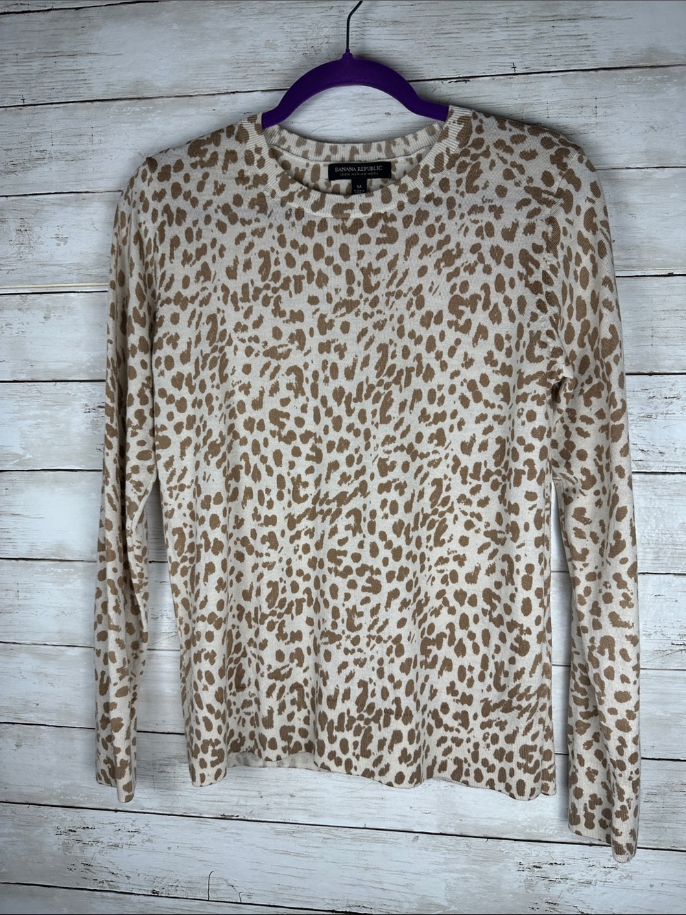 Banana Republic 100% Merino Wool Leopard Print Crewneck Sweater Size M